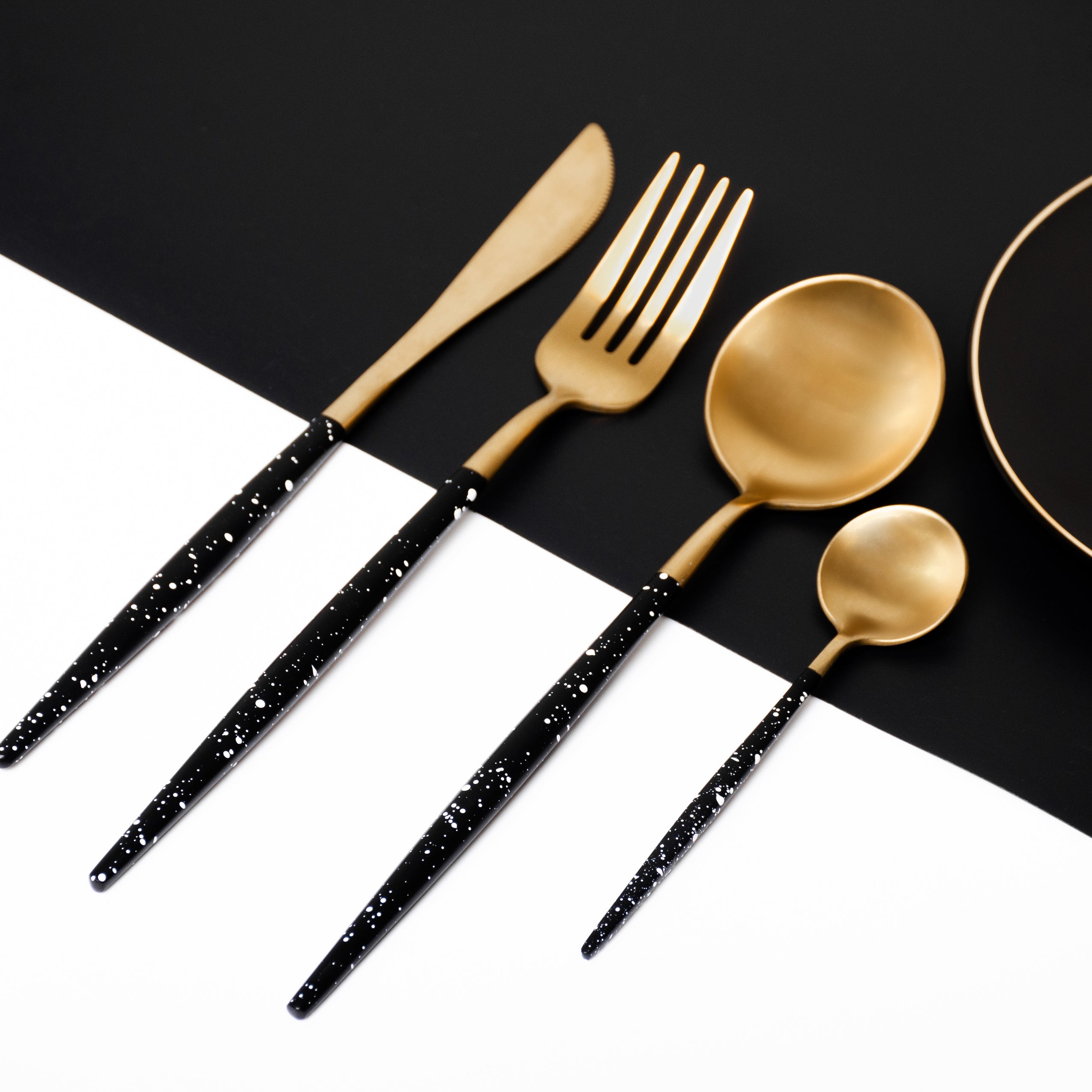 Black/Gold 4 Pcs Spoons Set