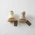 The Minimalist Grooming Instrument (Shogole Circular Brush)