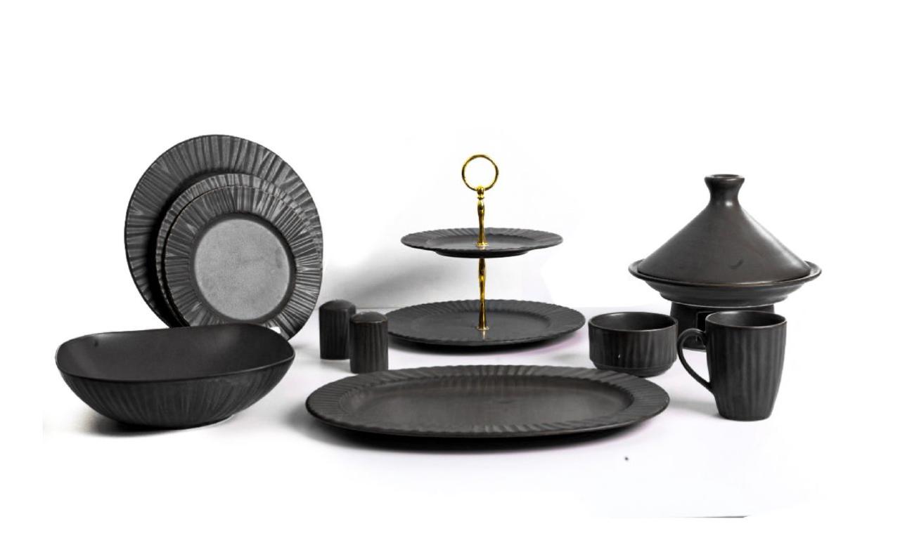 Chrome Black Dinner Set 39 Pcs