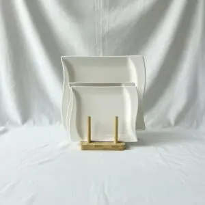 The Fino Minimalist 18-Piece Porcelain Dinnerware Suite
