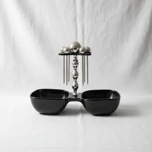 The La Maya Minimalist Two-Tier Hosting Set (Onyx Black)