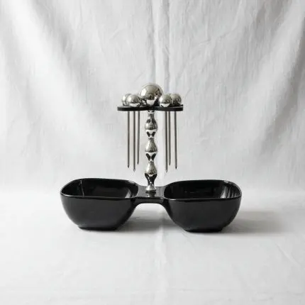 The La Maya Minimalist Two-Tier Hosting Set (Onyx Black)