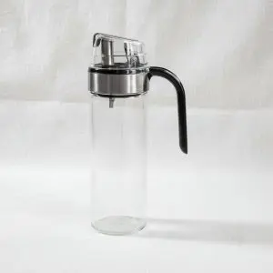 Modern Glass Oil Dispenser Bottle with Precision Pourer (750ml)