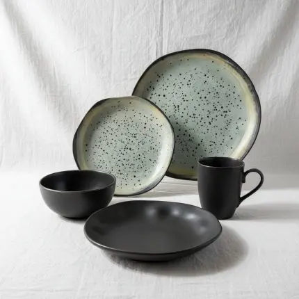Black 30-Piece Organic Dinner Set