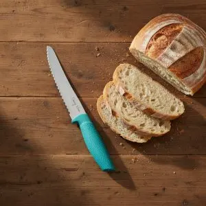 Sleek Modern Steel Bread Knife with Ergonomic Silicone Handle (33.5cm)