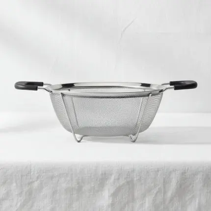Round mesh colander 19cm