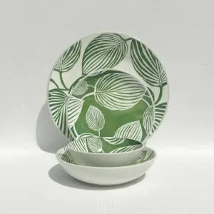 The Merisi Minimalist 24-Piece Porcelain Dinner Set