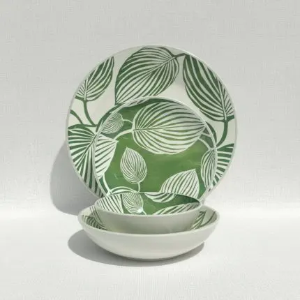 The Merisi Minimalist 24-Piece Porcelain Dinner Set