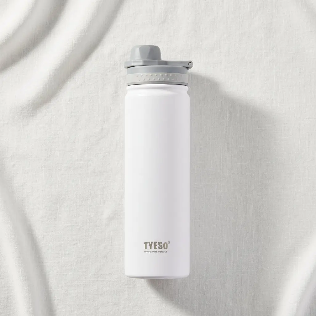 TYESO REVIVE Sports Hydration Bottle with Foldable Handle 600ml TYESO REVIVE Sports Hydration Bottle with Foldable Handle 600ml