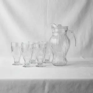 The Apex Minimalist Beverage Curation (7-Piece Juice & Hydration Set)