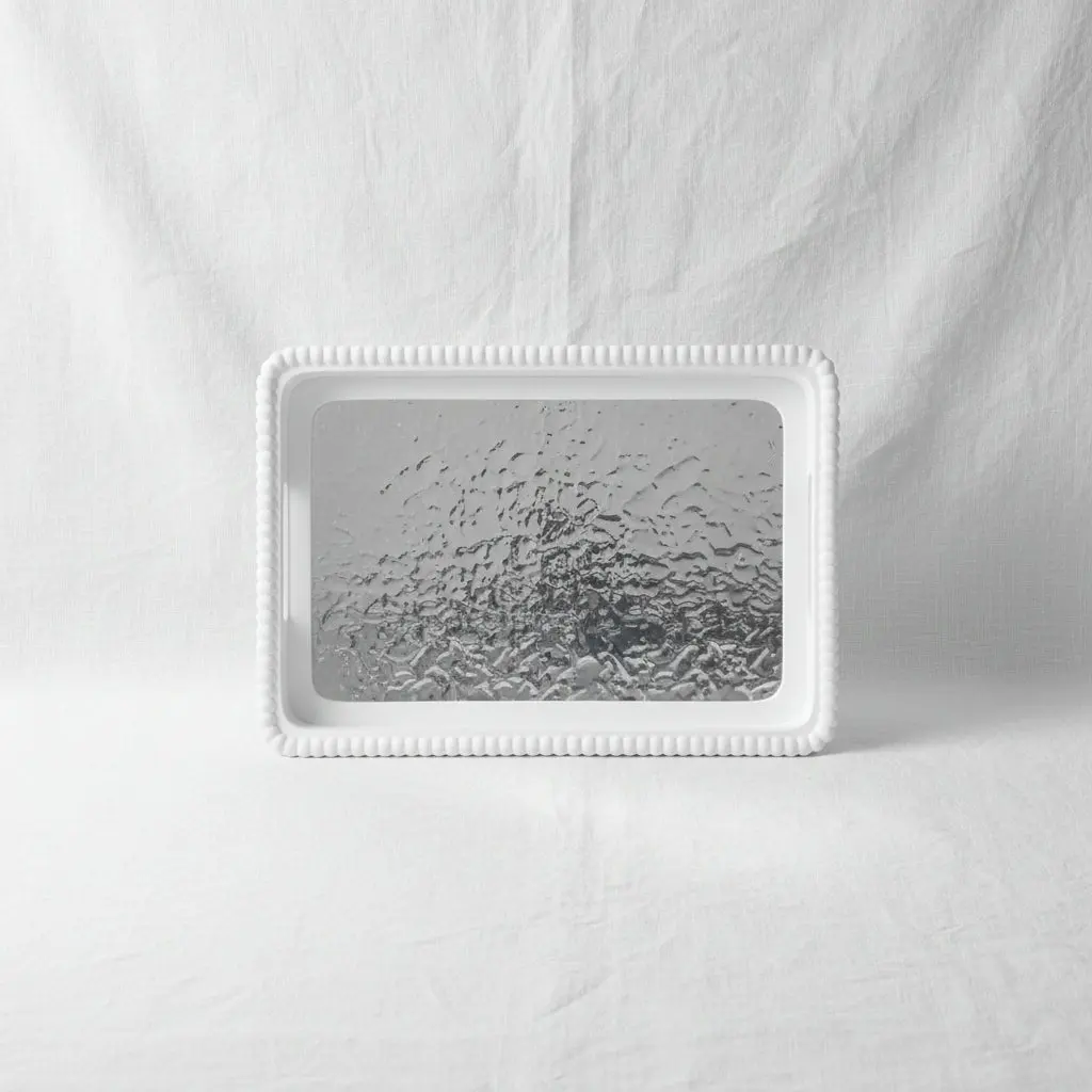 Contemporary Neutral Rectangular Plastic Serving Tray (35x25cm)