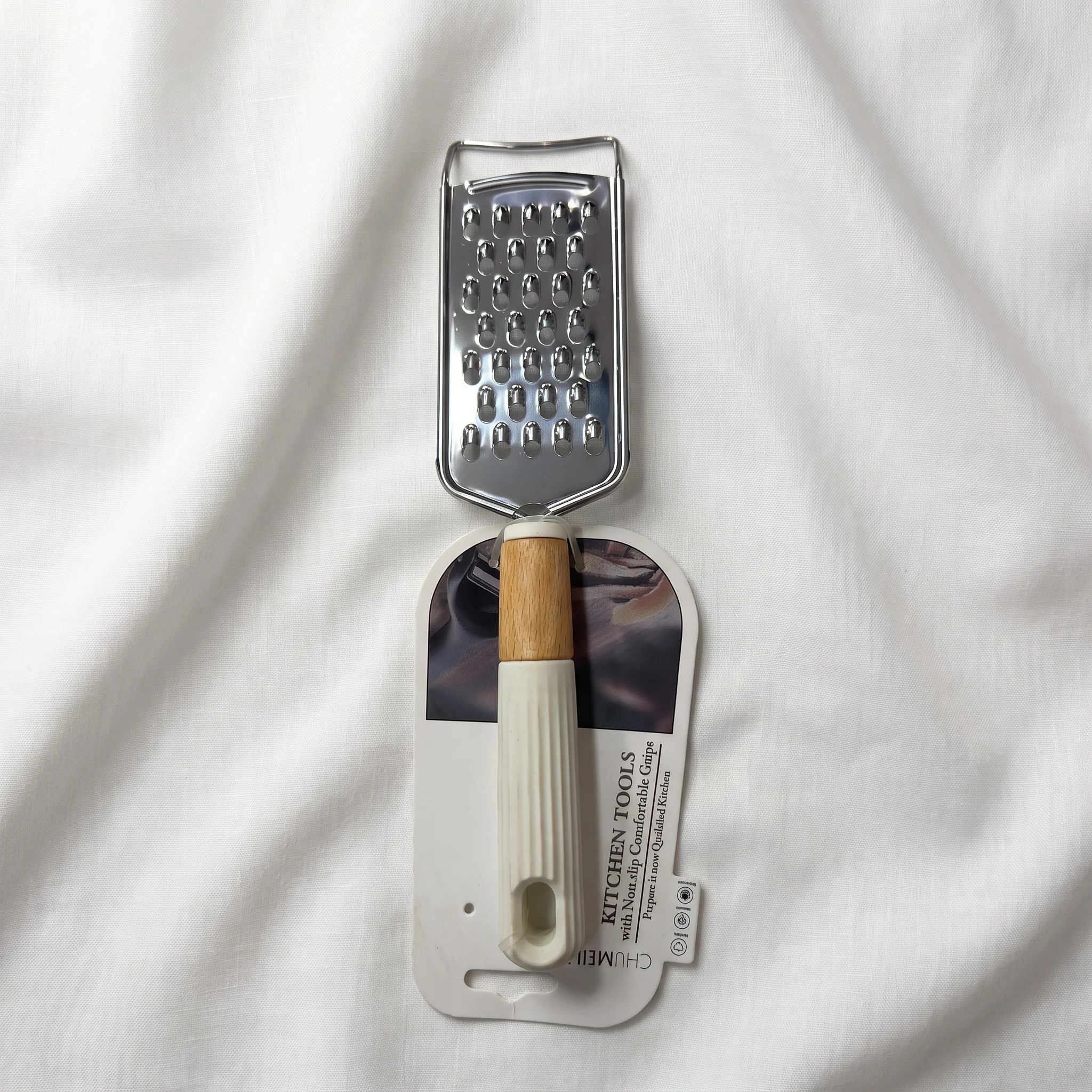 render_aab4b890-d2ad-458b-aef1-01dc0289984e.png Hand Grater – NSR-A1-538 - الصورة 1